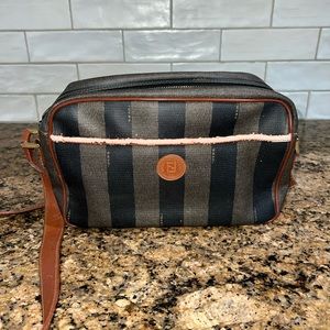 AUTHENTIC REAL Fendi crossbody bag